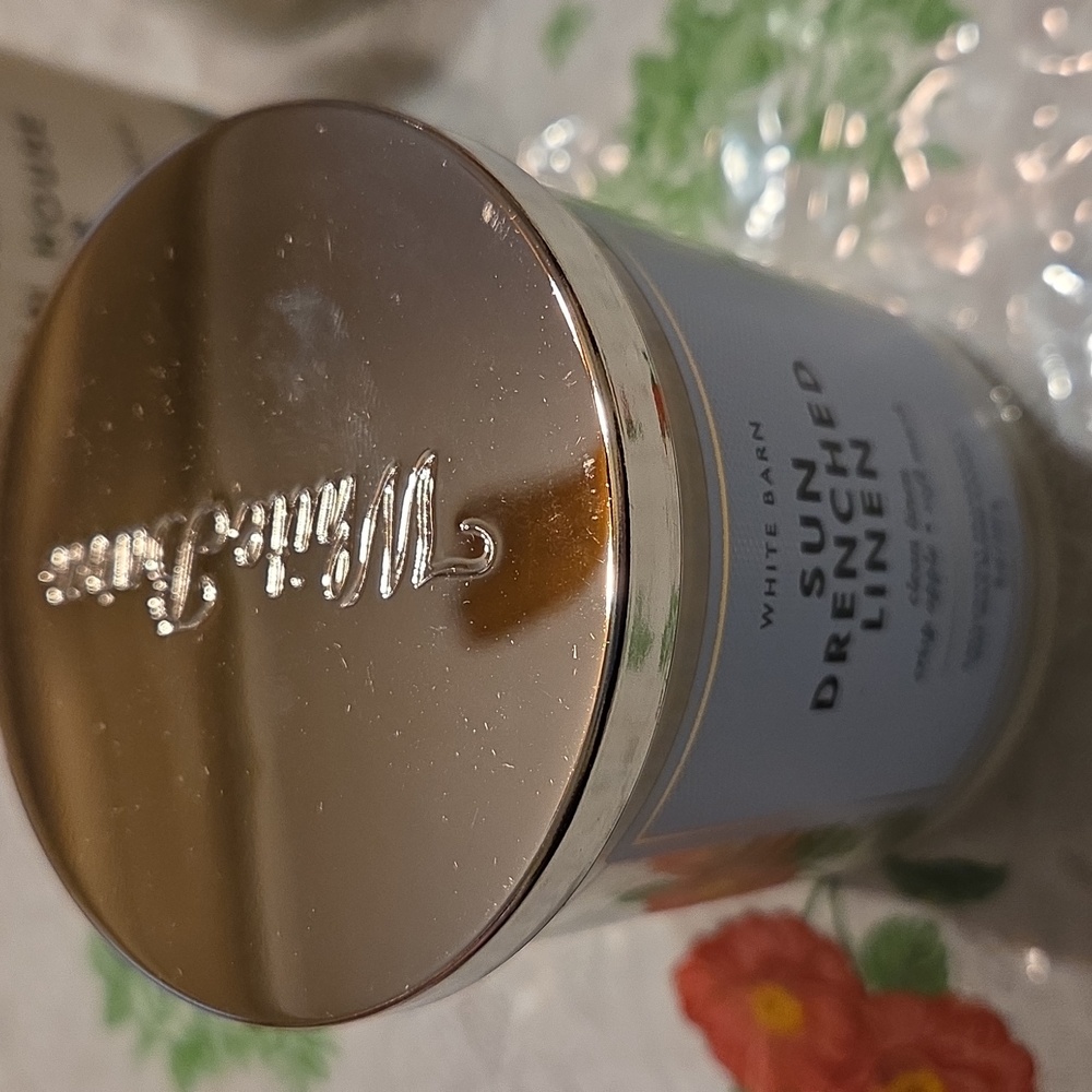 Nwt White Barn Sun Drenched Linen Candle - Picture 2 of 4